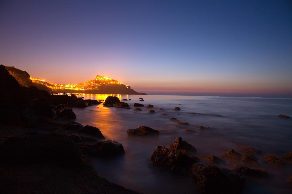Апартаменты La Rosa Del Mare Кастельсардо Экстерьер фото
